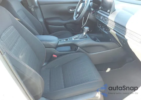 2024 Honda Hr-V Awd Sport/Awd Sport W/O Bsi z USA, uszkodzony, nr VIN 3CZRZ2H59RM731166